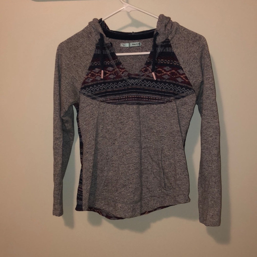 💕Maurice’s top with hood!